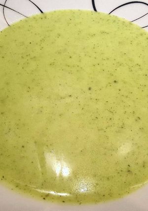 Fokhagymás cukkini krémleves recept fotója