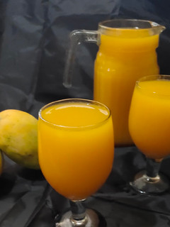 મેંગો ફ્રુટી(mango frooti recipe in gujarati) રેસીપી મુખ્ય ફોટો
