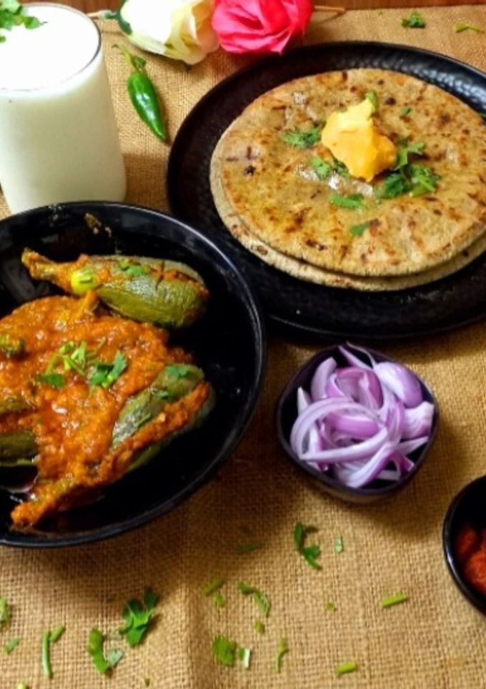 કાઠીયાવાડી સ્ટફ રીંગણ (Kathiyawadi Stuffed Ringan Recipe In Gujarati) રેસીપી મુખ્ય ફોટો
