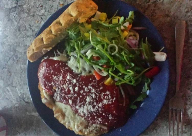 Simple Way to Make Quick Chicken parm w/leek arugula salad