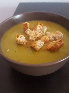 Una foto de Puré de espárragos trigueros y puerro (light)