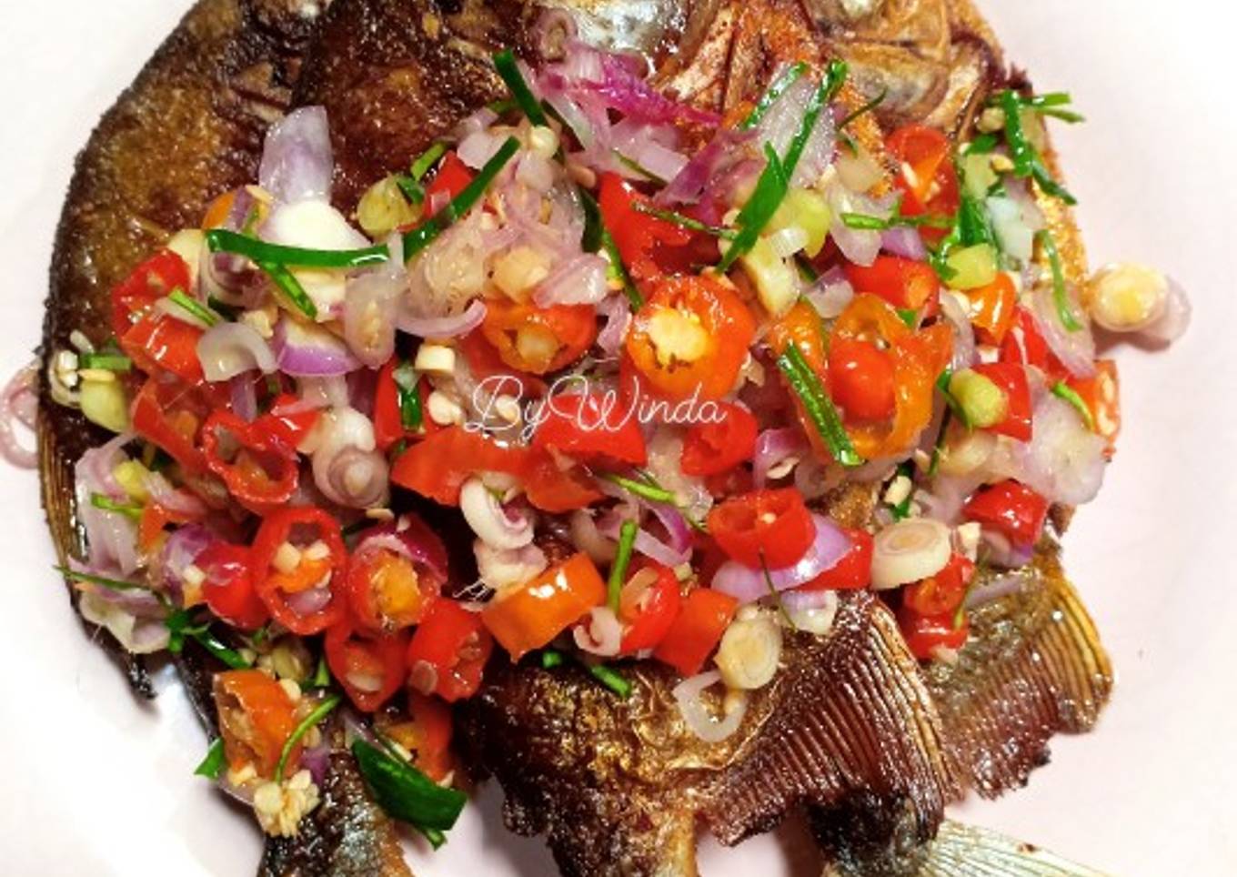 Bawal Goreng Sambel Mata: