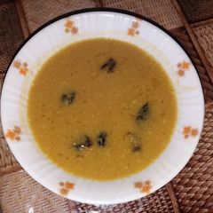 A picture of Moong aur masoor ki daal.