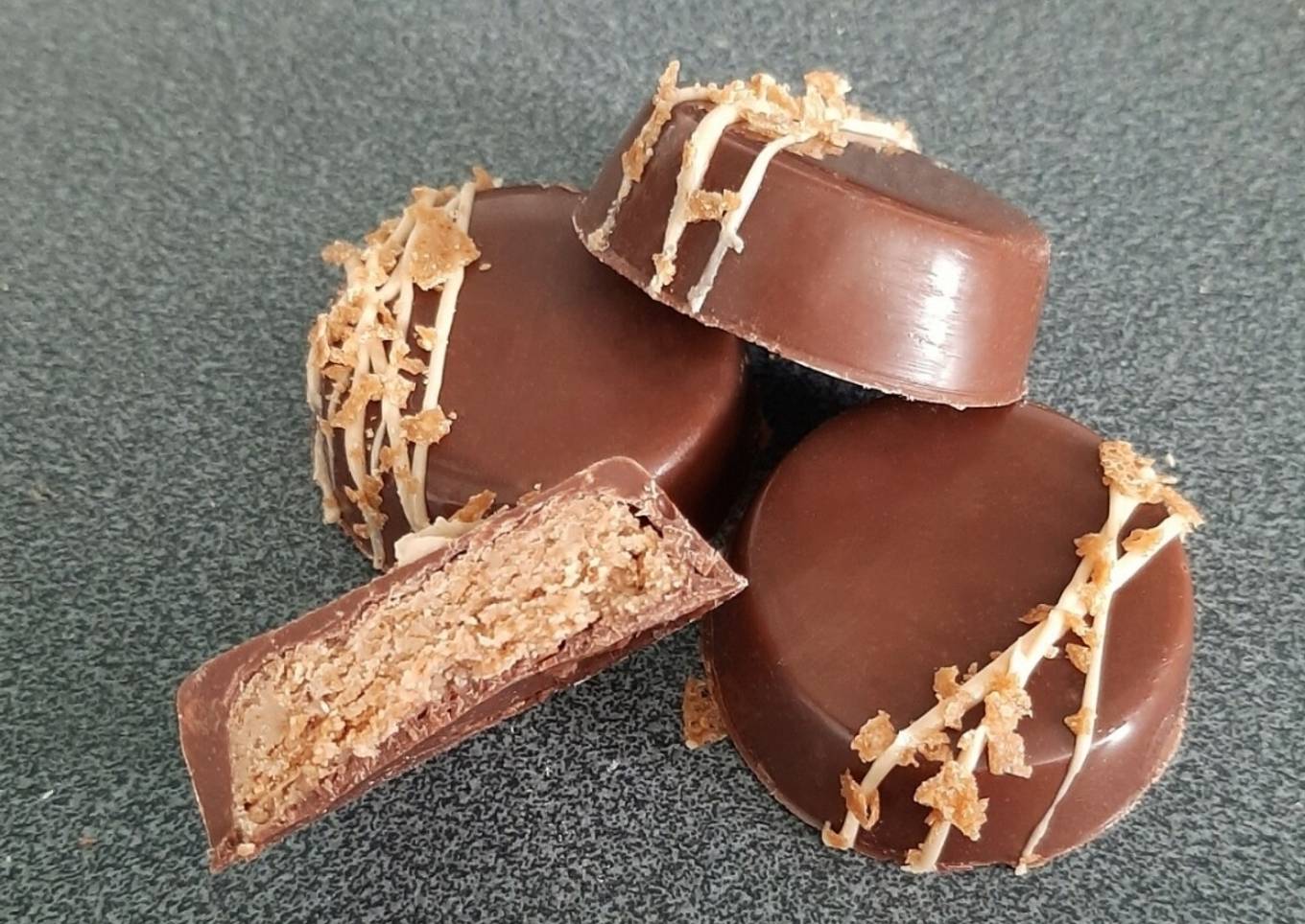 Chocolats au gianduja croustillant