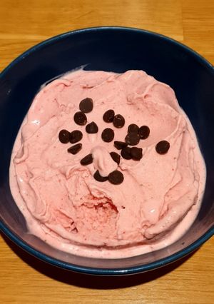 Una foto de Helado de fresa