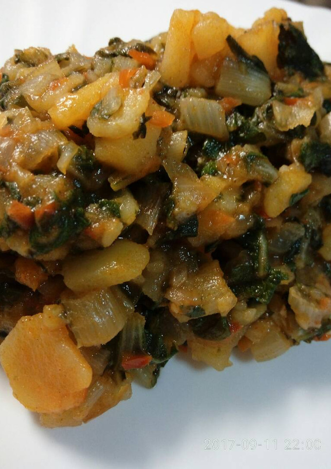 Una foto de Acelgas con patatas a la extremeña