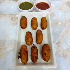 A picture of Mix Vegetable Potato Cutlets.