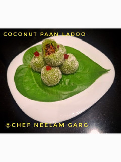 नारियल पान लड्डू(nariyal pan laddu recipe in hindi) रेसिपी मुख्य फोटो