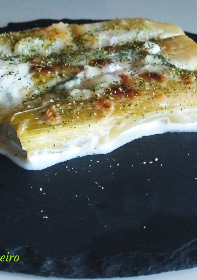 Una foto de Puerros gratinados al roquefort