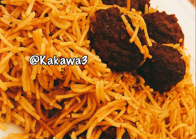 كفتة لحم مع أرز بالشعيرية