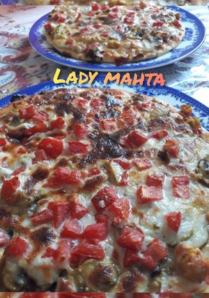 عکسی از دستور پیتزا گوشت و مرغ🍕