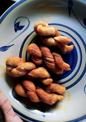 A picture of Korean Twisted Doughnuts🧡.