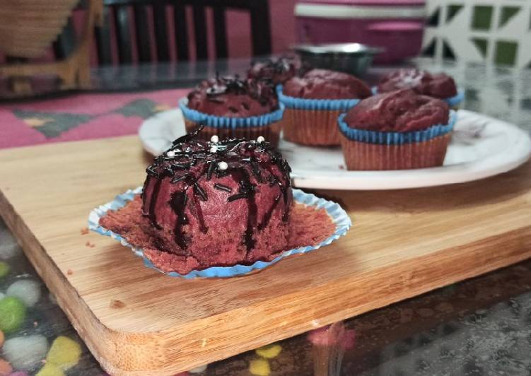 Beetroot red velvet cup cakes