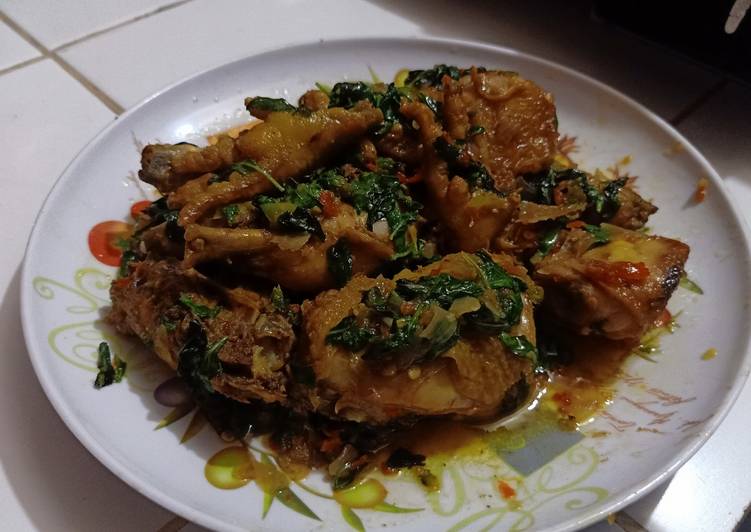 Bagaimana Membuat Ayam Goreng Sambal Kemangi, Enak Banget