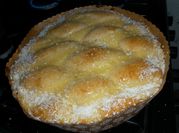 Una foto de torta matera con crema pastelera