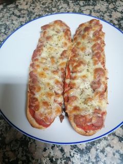 Una foto de Paninis caseros de frankfurt