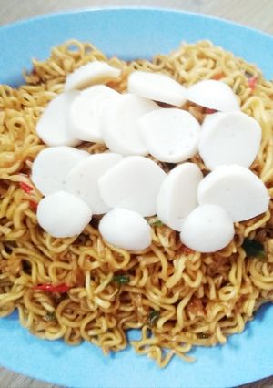 Foto resep Mie goreng cakalang KW_no micin_topping suka suka