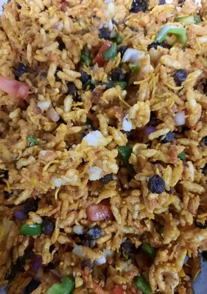 ભેળ (Bhel Recipe In Gujarati) રેસીપી મુખ્ય ફોટો