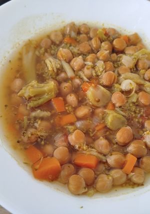 Una foto de Garbanzos con brócoli