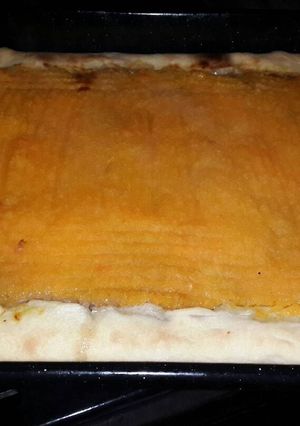 Una foto de Pastel de carne con puré de calabaza