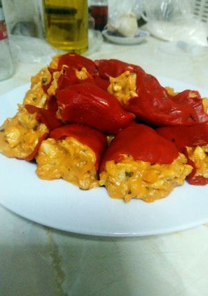 Foto principal de Pimientos del piquillo rellenos de pollo