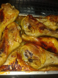 Una foto de Piernas de pollo doradas