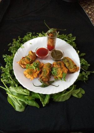A picture of Spinach roll patties.