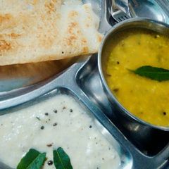 A picture of Coconut chutney.
