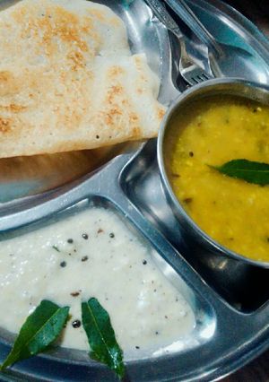 A picture of Coconut chutney.
