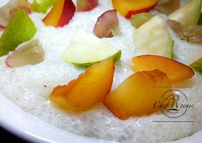 Tapioca cereal and fruits