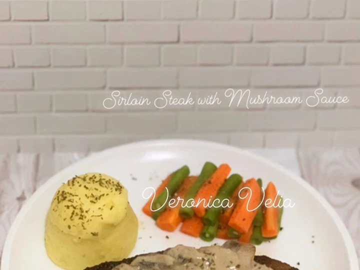 Langkah Mudah untuk Membikin Resep Sirloin Steak with Mushroom Sauce and Creamy Mashed Potato yang Bisa Manjain Lidah Anti Ribet, Mantap