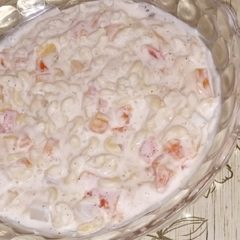 A picture of Macroni salad.