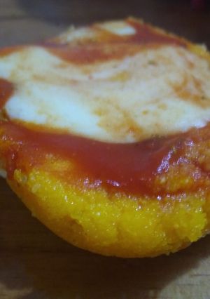 Una foto de Pastel de polenta