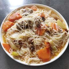 A picture of Beef Noodle.