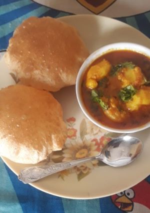 आलू टमाटर की सब्जी(aloo tamatar ki sabzi recipe in hindi) रेसिपी मुख्य फोटो