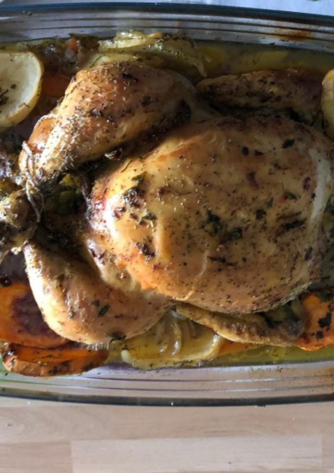 Una foto de Pollo asado relleno🍗