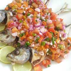 A picture of Ikan goreng sambal dabu-dabu.