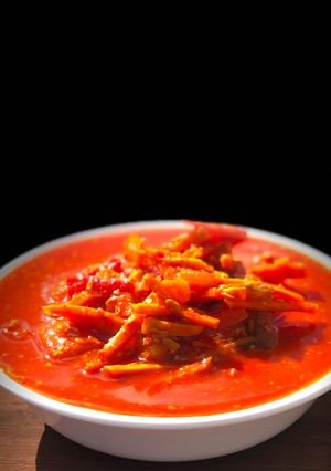 લીલી હળદર નું અથાણું (Raw Turmeric Pickle Recipe In Gujarati) રેસીપી મુખ્ય ફોટો