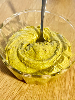 Una foto de Crema de pistacho y chocolate blanco