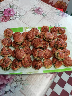 Medvehagymás pogácsa recept fotója