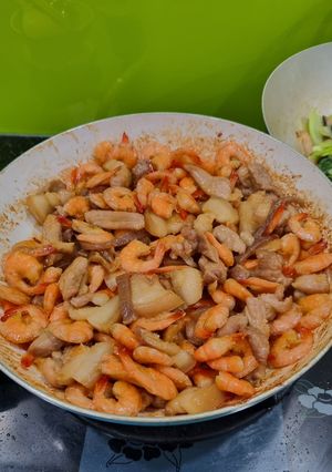 Hình của món Tôm Rang Thịt.