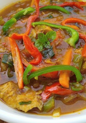 A picture of Shredded beef sauce.
