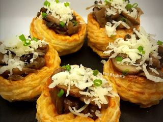 Canapés de hojaldre y Portobello
