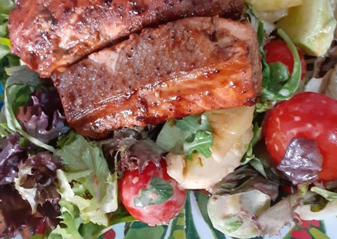 Salmon Teriyaki dengan Salad