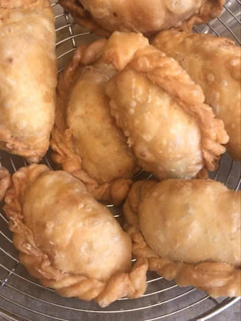 Easy Steps Make Recipes Pastel goreng - Indonesian  savoury fried pastry *can be Vegan the Delicious Make You Drink.