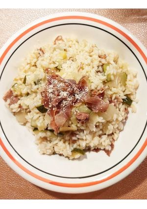 Une photo de Risotto jambon cru, courgette et parmesan