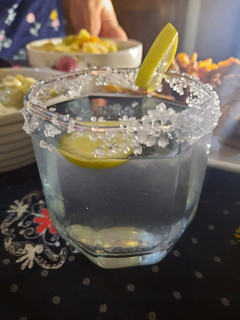 A picture of Lemonade.