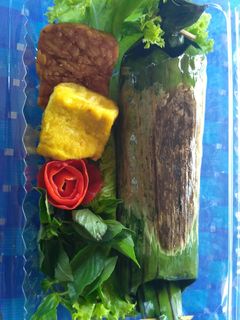 Foto resep Nasi bakar isi sambel teri petai