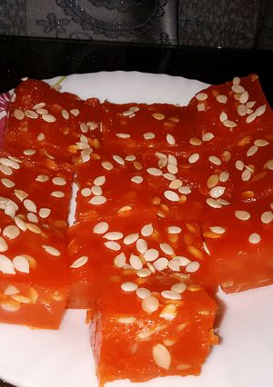 A picture of Karachi halwa.