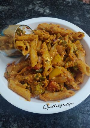 A picture of Creamy tomato pasta.